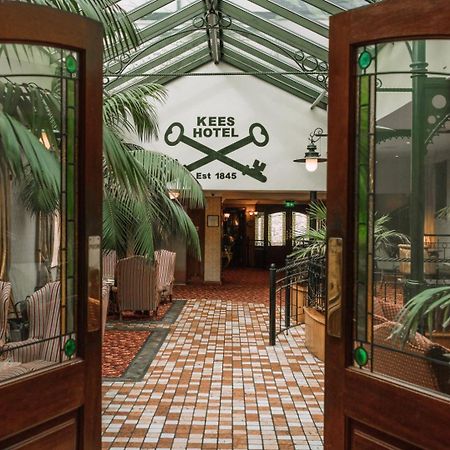 Kee'S Hotel Stranorlar Exterior foto